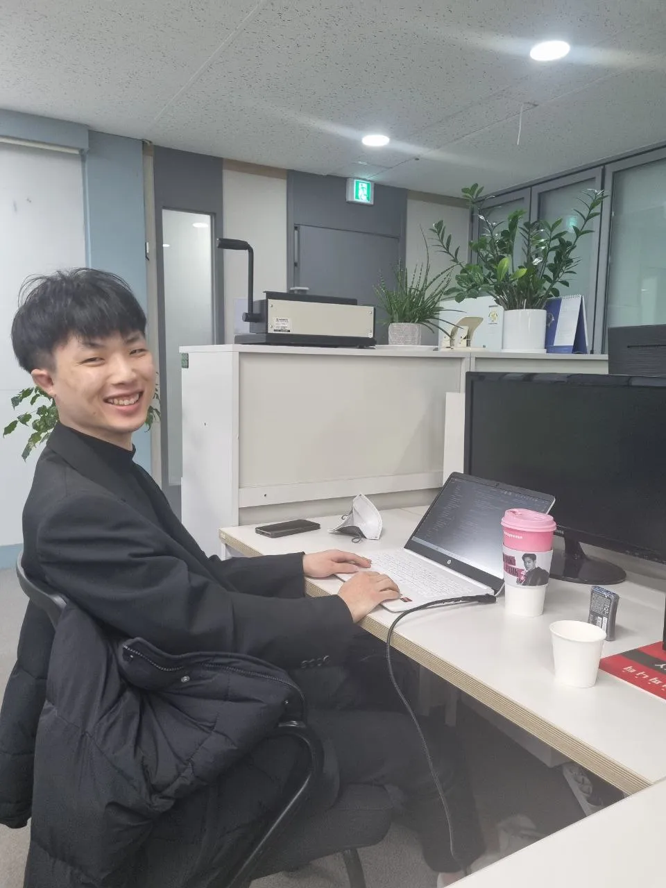 마지막 점심식사를 함께하는 블록스푼 인턴과 팀원들